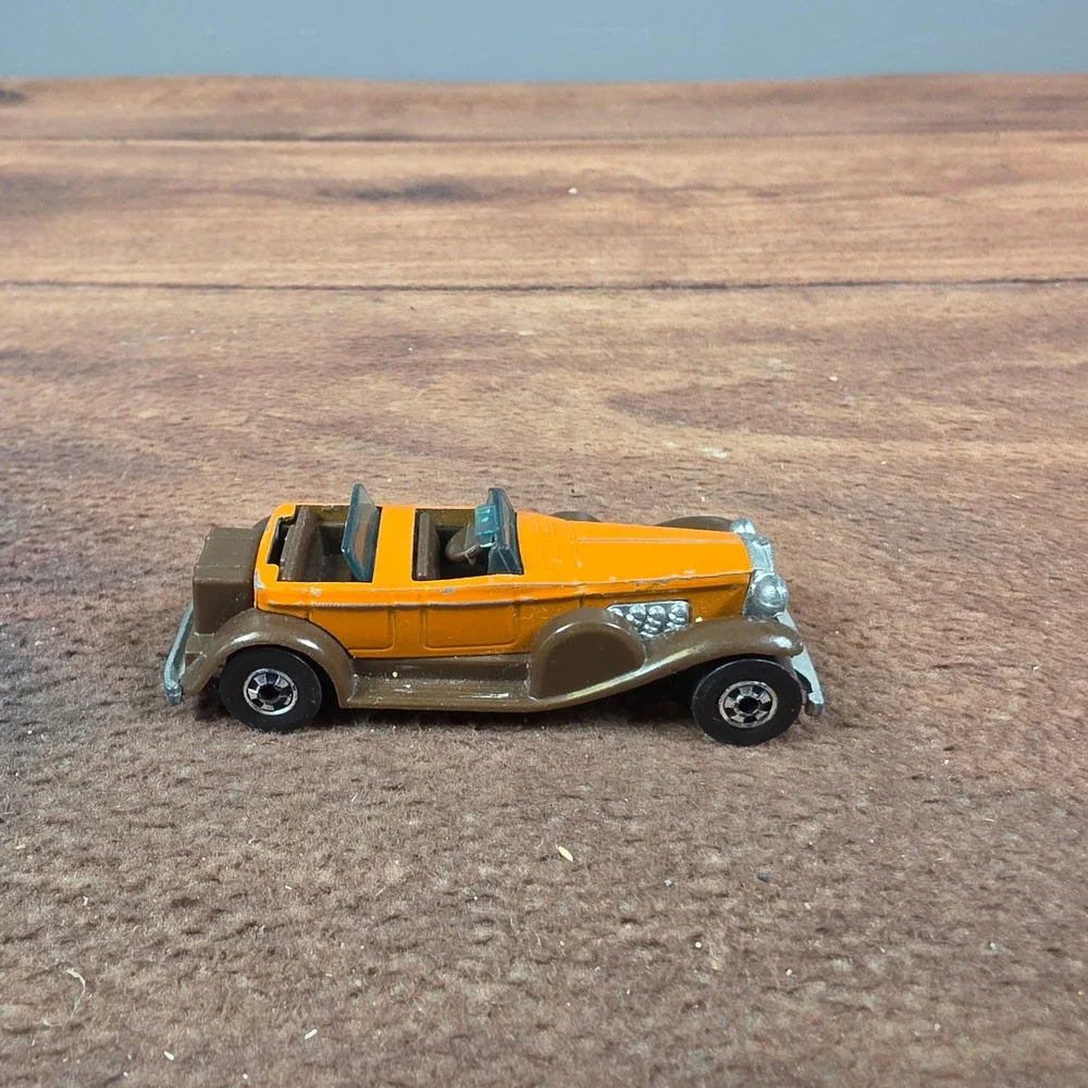 Hot Wheels 31 Doozie Kids 1:64 Orange Good 1976 Vintage Diecast Car